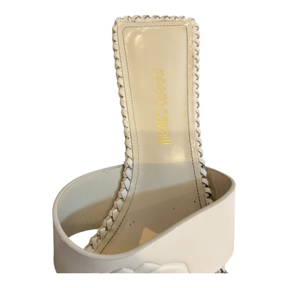 Roberto Cavalli Women’s Light Beige logo-embossed leather slides Flats Size 39 - Picture 2 of 15